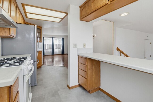 Building Photo - Beautifully Maintained Home in La Mesa — 3 Bed / 2 Bath | 1,600 Sq Ft