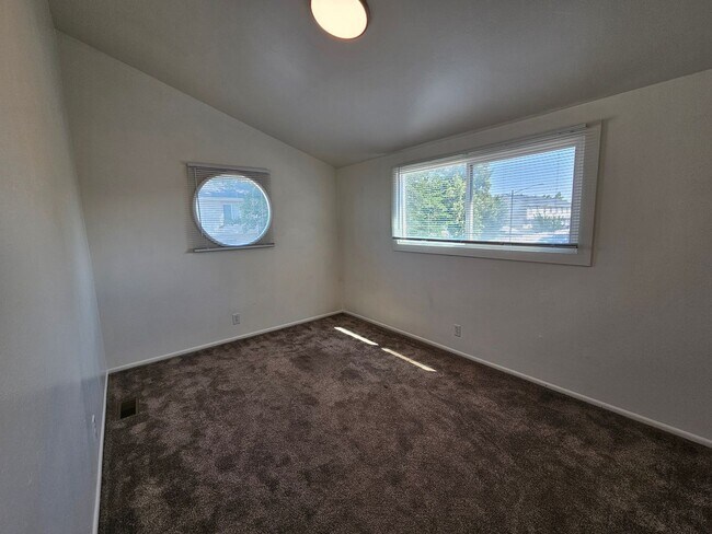 Building Photo - 2311 W 4130 S