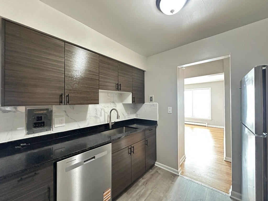 Building Photo - 430 Stevens Dr