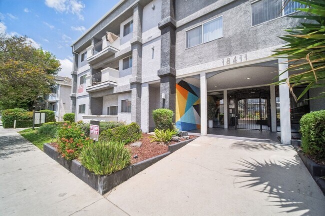 Building Photo - 18411 Vincennes Street