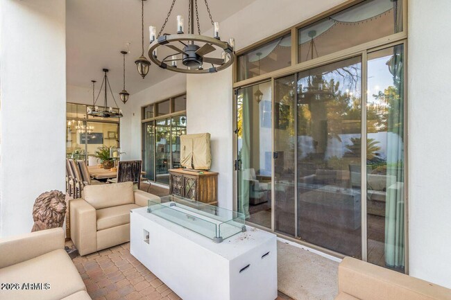 Building Photo - 2061 E Prescott Pl