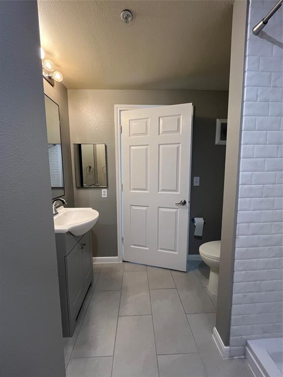 Building Photo - 2320 Gracy Farms Ln