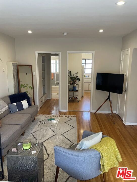 Building Photo - 940 Hammond St