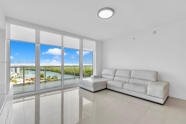 Building Photo - 400 Sunny Isles Blvd