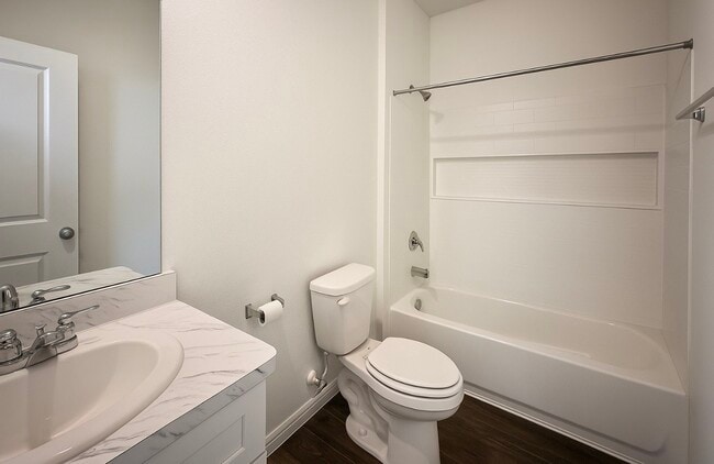 Building Photo - 10226 Clearwick St