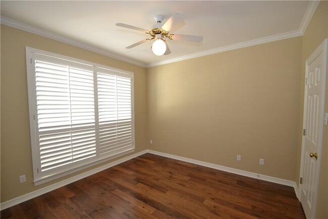 Building Photo - 5904 Cane Pace