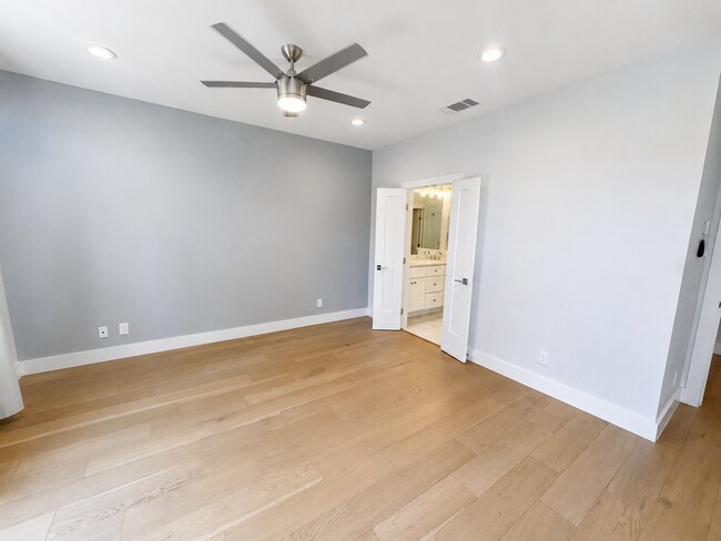 Building Photo - 2620 Valley View Ln