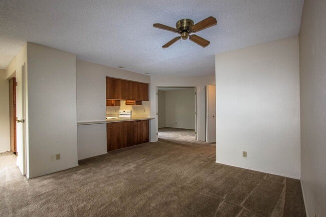 Building Photo - Granite Creek Condominium - APPLICATION PE...