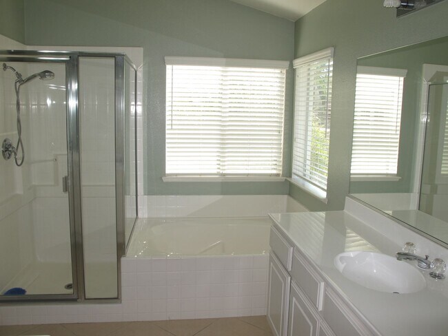 Building Photo - 27850 Starfall Way
