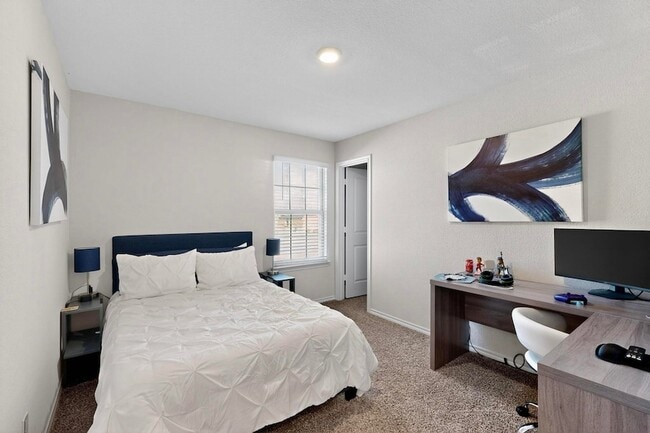 Building Photo - 4210 Showboat Ln