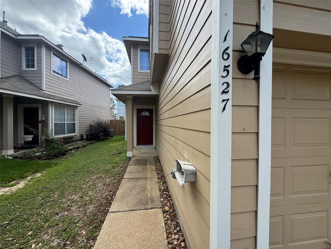 Building Photo - 16527 Beckland Ln