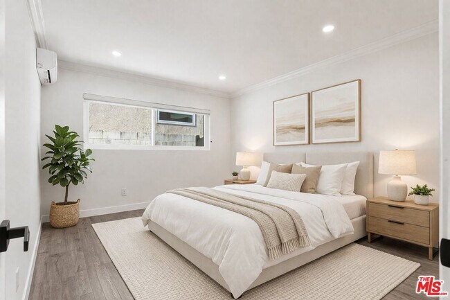 Building Photo - 1861 Midvale Ave