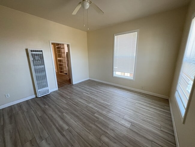 Building Photo - Charming 2 Bed 1 Bath home located in Eureka