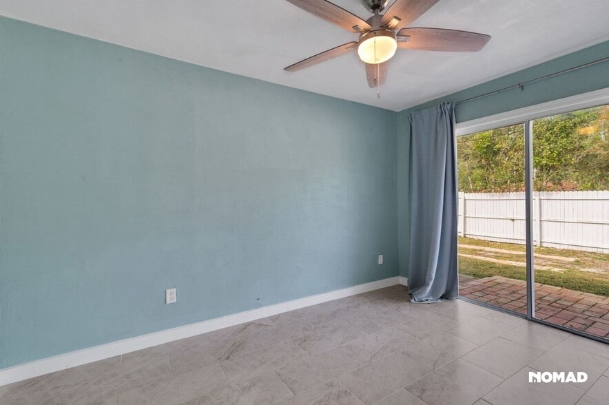 Building Photo - 112 N Cory Dr