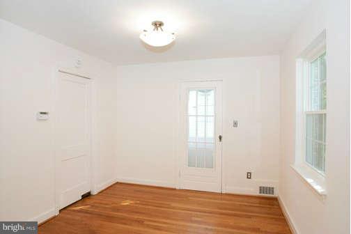 Building Photo - 5212 Ventnor Rd