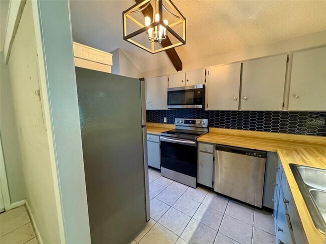Building Photo - 4145 Muriel Pl