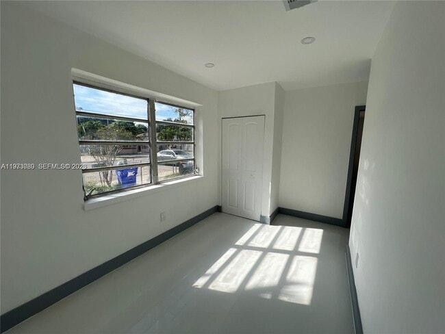 Building Photo - 2441 NW 32nd St