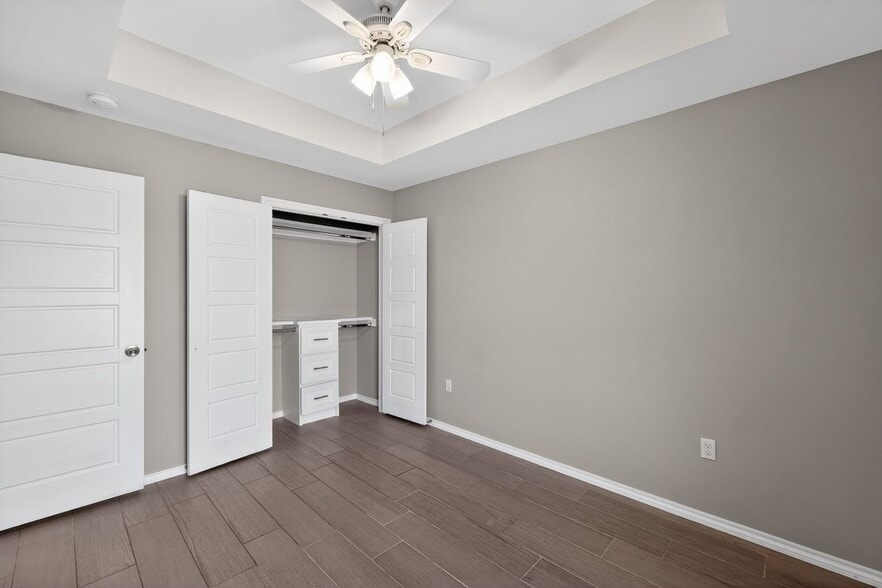 Building Photo - 340 Uva Ln