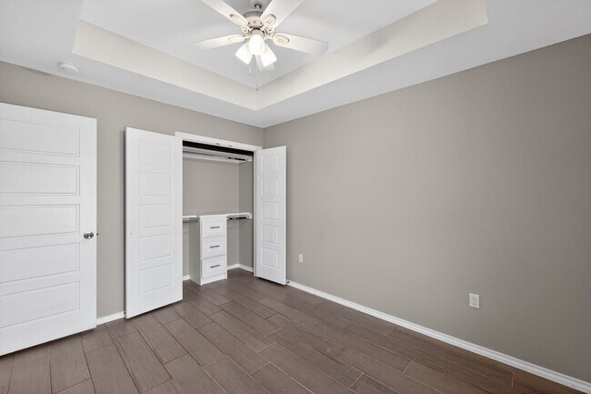 Building Photo - Charming 3BR Duplex in Brownsville