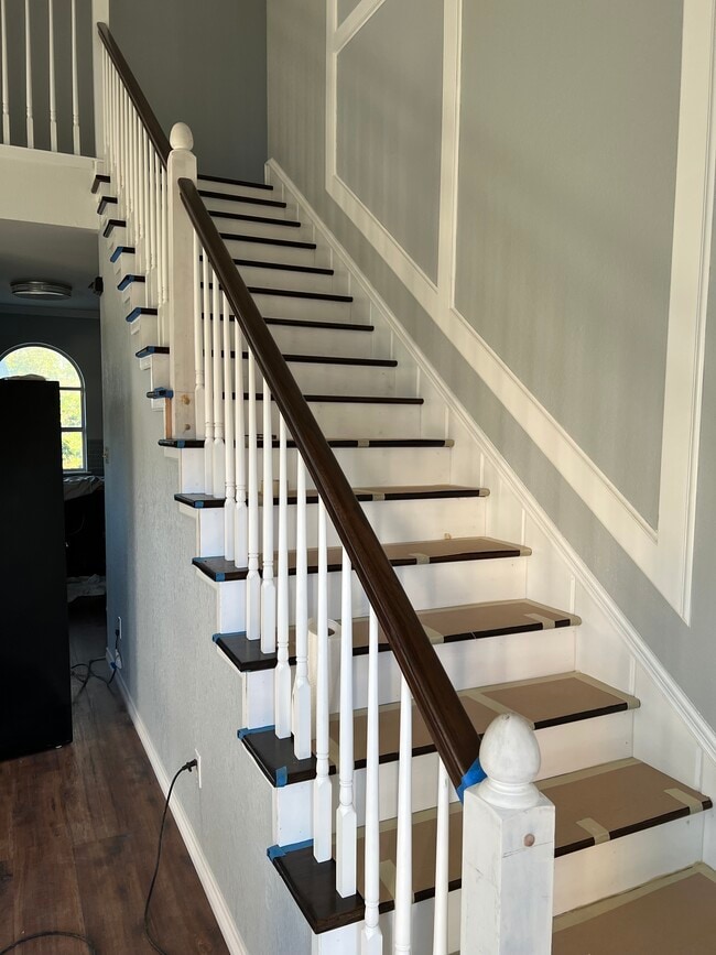 Building Photo - 539 Woodcreek Dr