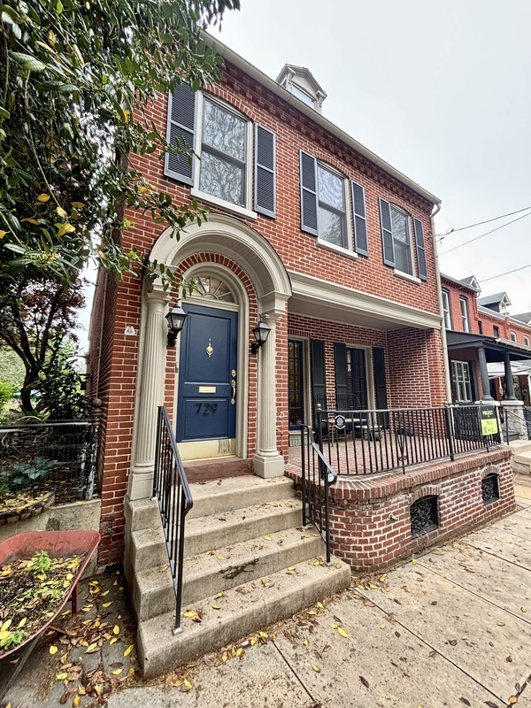 Primary Photo - 729 E Orange St