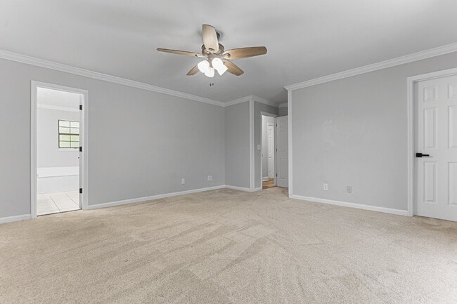 Building Photo - 109 Vinewood Ct