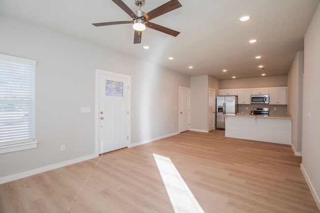Building Photo - ***89 E. Bottlebrush Bend Unit 1***