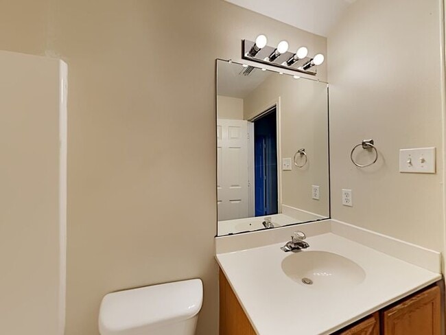 Building Photo - 3013 S Fork Dr