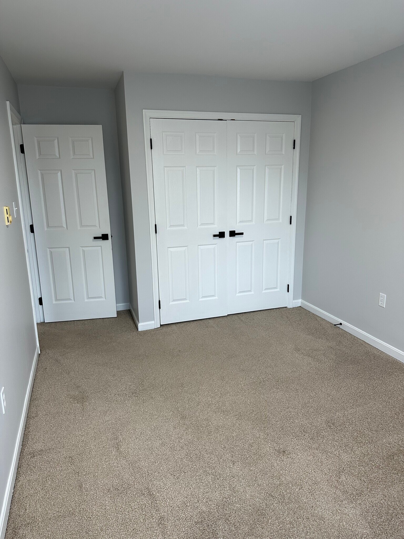 Building Photo - 138 Harvard Rd