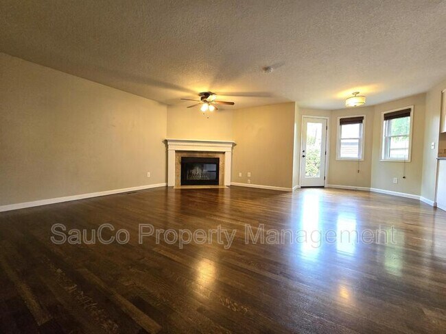 Building Photo - 20365 NW Quail Hollow Dr