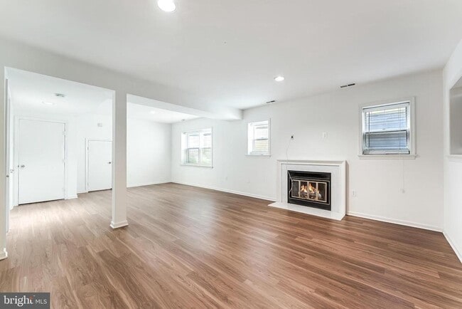 Building Photo - 1443 Hampton Hill Cir
