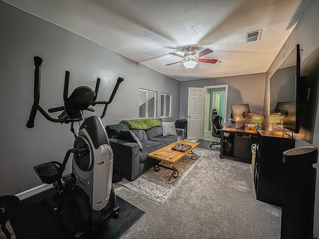 Building Photo - Stylish 3 Bed 3 Bath Condo With Large Balcony in Desired Riverbend at Cascades - Water Included