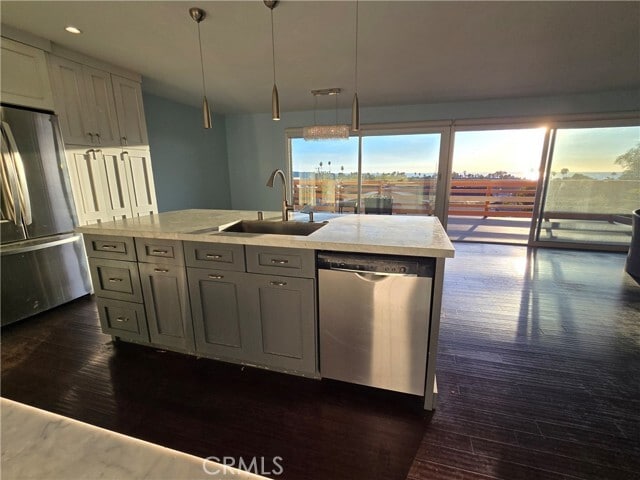 Building Photo - 509 N Helberta Ave