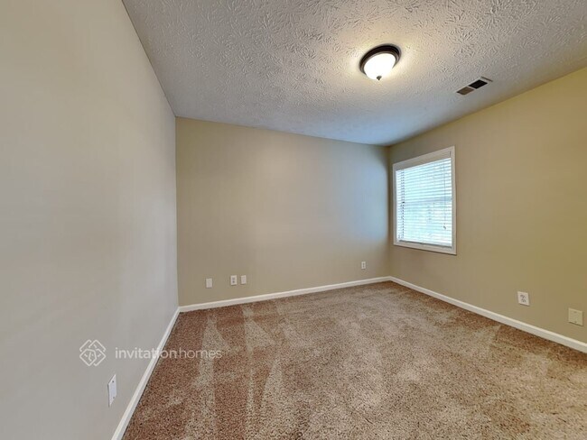 Building Photo - 2565 Suwanee Lakes Trail NW