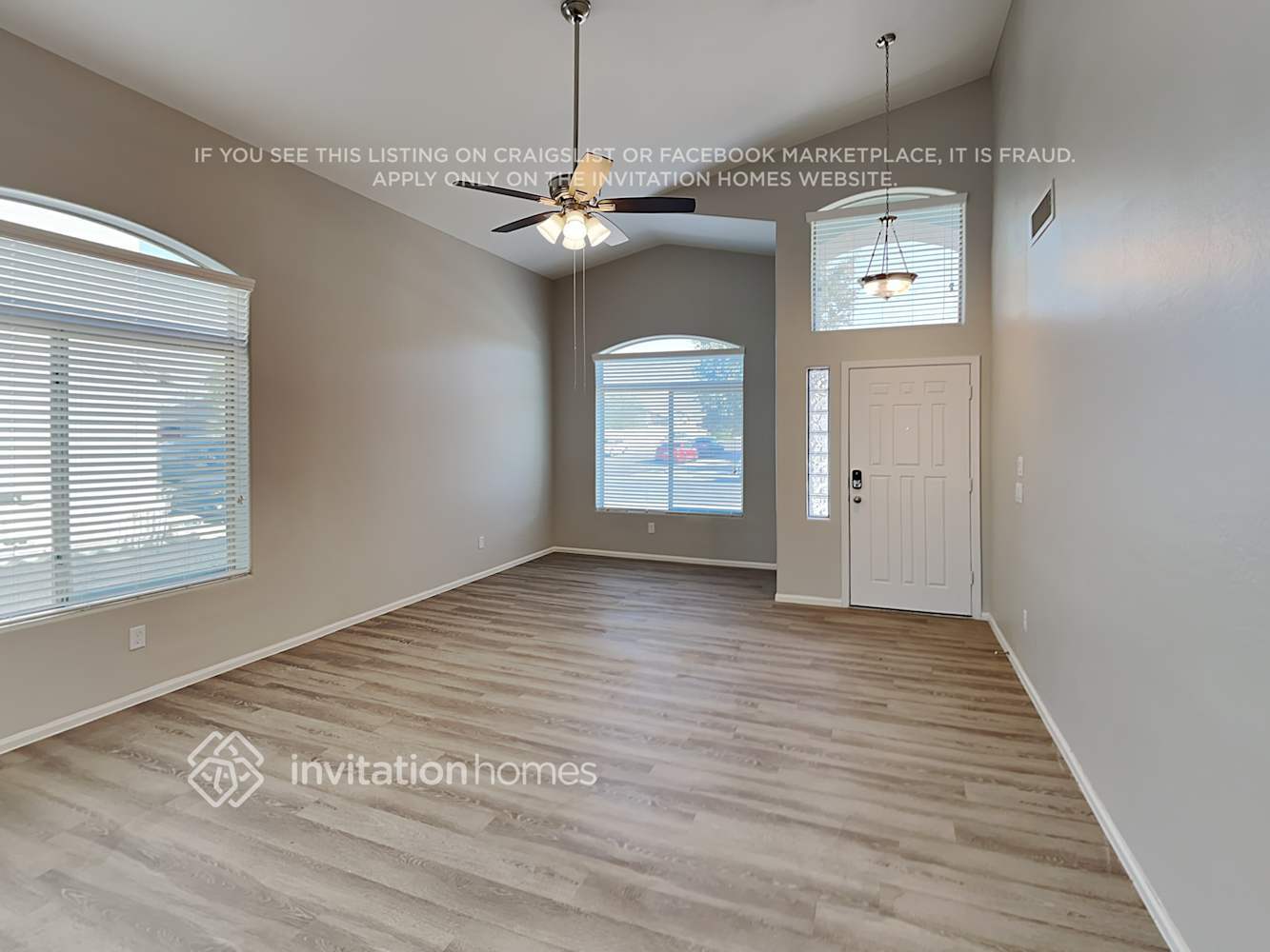 Building Photo - 1544 W San Tan Hills Dr