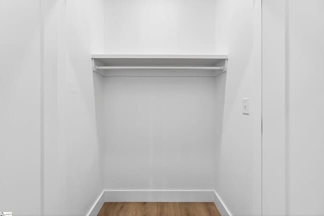 Building Photo - 1403 Lake Bowen Dam Rd