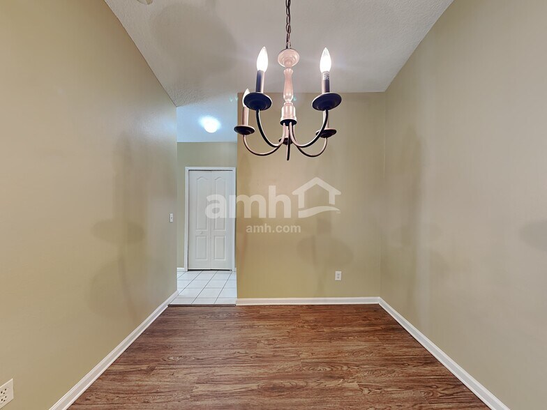 Building Photo - 867 Bonaparte Landing Blvd
