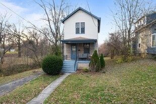 Building Photo - 1085 Church Ave