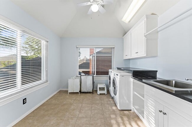 Building Photo - 1622 Cottage Landing Ln