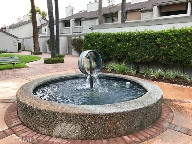 Building Photo - 2220 E Chapman Ave