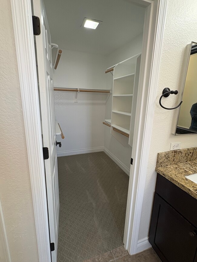 Building Photo - 7260 E Softwind Dr