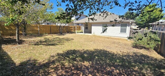 Building Photo - 606 Lakemont Dr