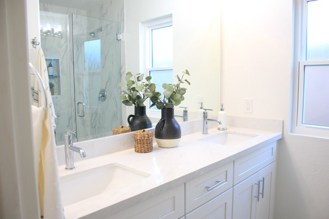 Building Photo - 26753 Avenida Las Palmas