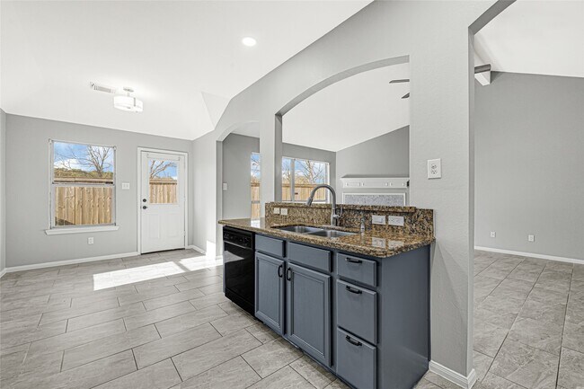 Building Photo - 5318 Champions Way Ln