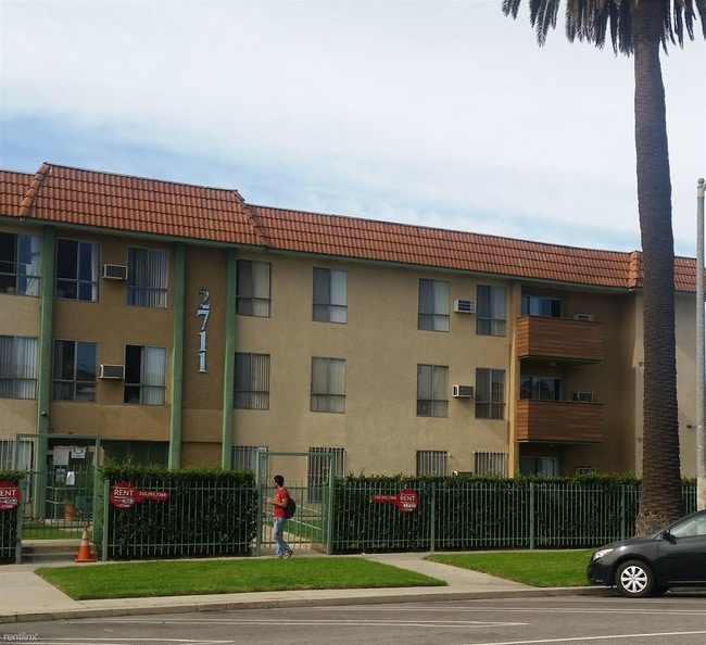 Building Photo - 2711 Ellendale Pl