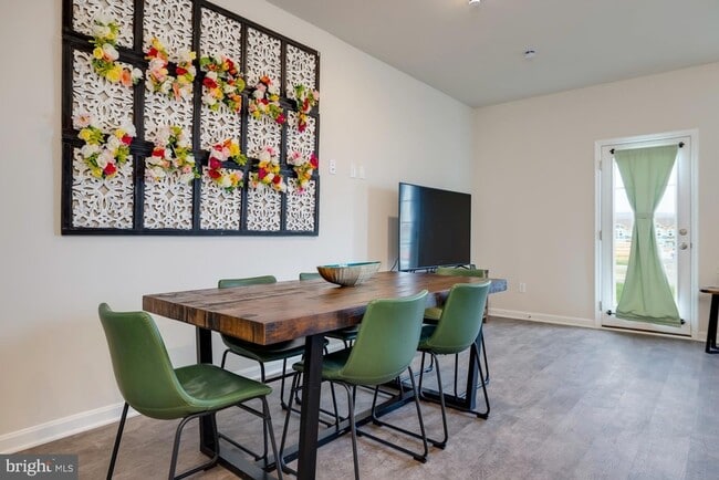 Building Photo - 262 Allison Dr