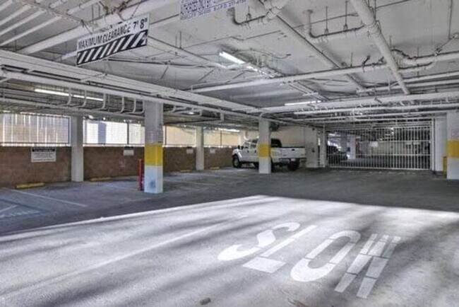 Building Photo - 350 N 2nd St