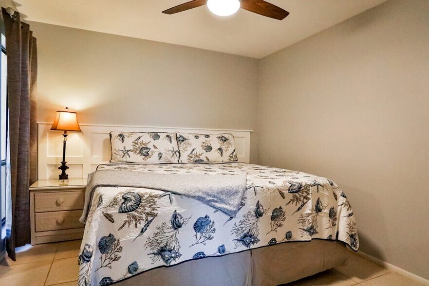 Building Photo - 1500 Midnight Cove II Pl