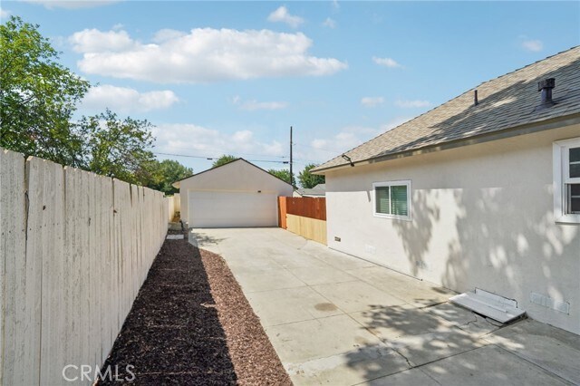 Building Photo - 3882 Taft St