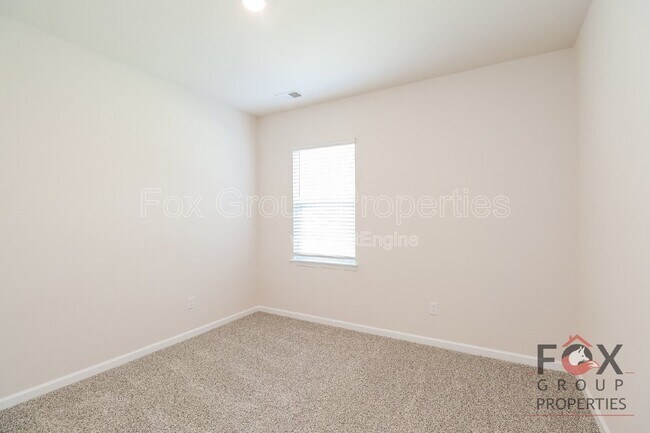 Building Photo - 132 Scotsway Ct